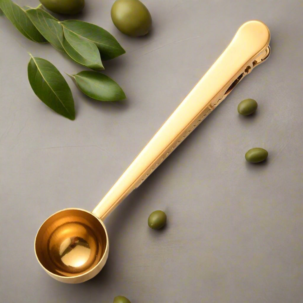 Two in One Herbal Spoon and Snack Bag - Convenience and Freshness in One
