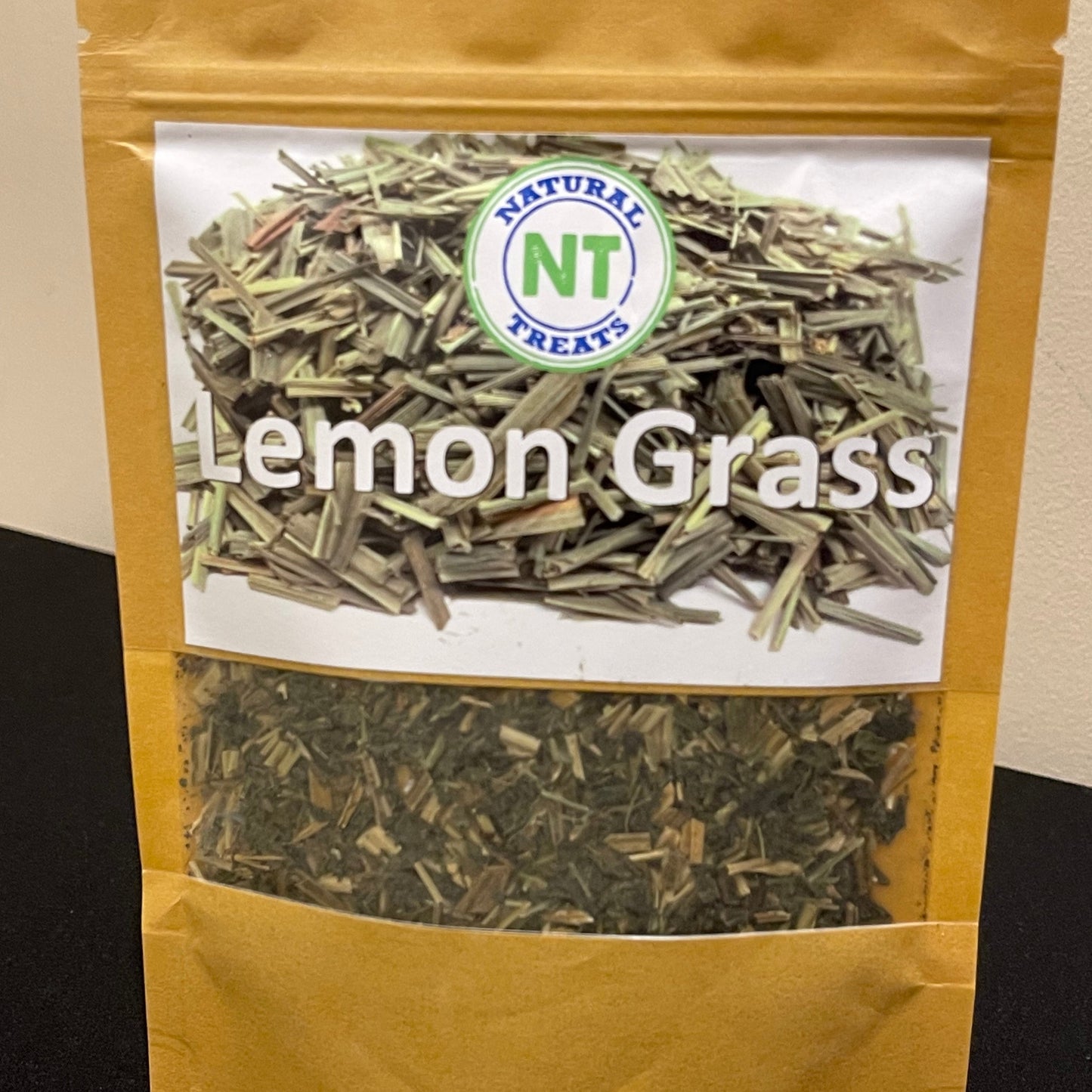 Lemon Grass - Fresh and Aromatic Herb for Culinary and Wellness Uses